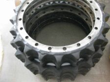 Fogaskerék Komatsu PC360 kotrógéphez