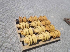 Görgő caterpillar d4d/d4e gépekhez