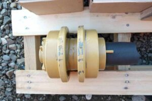 Alsó görgő hitachi ex15u minikotróhoz