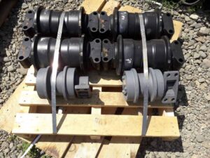 Görgőkerék caterpillar 320 kotrógéphez
