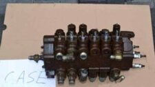 Case 580 hidraulikus elosztó