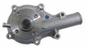 Vízszivattyú kubota v2003 m e3b motorhoz