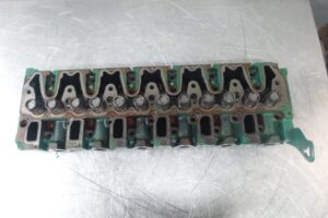 Deutz tcd 2016 l06 motor hengerfej