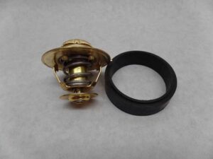 Termosztát motor tömítéssel cummins 4bta39-hez