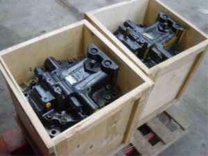 Caterpillar végáttétel fa csomagolásban, kód 209-5895