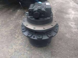 Komatsu pc300-12 kotrógép végáttétel