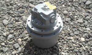 Végáttétel hitachi ex135us-5 kotrógéphez