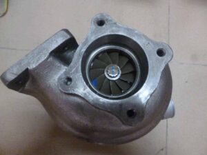 Turbófeltöltő zax330 6hk1 rhg6 motorhoz, hitachi kotrógépekhez kompatibilis