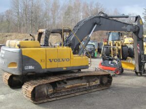 Eredeti használt alkatrészek volvo ec210blc kotrógépből bontásból
