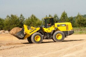Komatsu wa320 homlokrakodó alkatrészek
