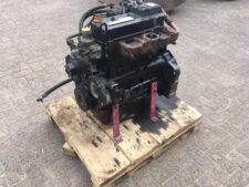 Yanmar 4TNV98 motor fa raklapon