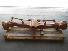 Első tengely Case 580 590 kotrógéphez