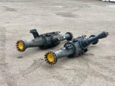 Első-hátsó tengely Komatsu WA320-12-hez