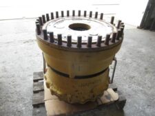 Kerékagy Komatsu WA500 homlokrakodóhoz