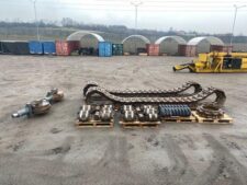 Futópálya Liebherr R974 – Alkatrészek (lánctalp, görgők, hajtókerekek)
