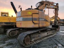 Alkatrészek bontott Case CX225 kotrógéphez