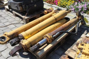 Caterpillar 212 kotrógép hidraulikus henger