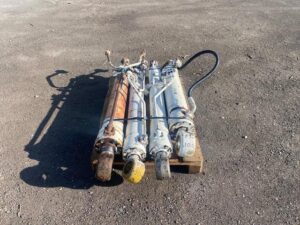 Liebherr r900 használt hidraulikus henger