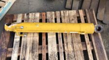 Hidraulikus henger JCB 3CX markoló-rakodóhoz