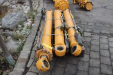 Liebherr R914C kotrógép hidraulikus henger készlet, 3 darabos