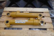 Liebherr GM 10 hidraulikus henger, 710/1040 mm