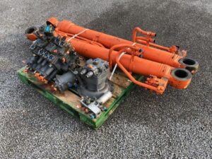 Hitachi ex350 kotrógép hidraulikus alkatrészek
