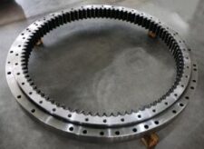 Forgókorona Caterpillar 205–245 kotrógépekhez