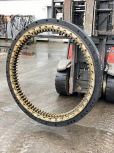 Forgókorona caterpillar 317 kotrógéphez