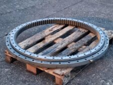 Liebherr R904C forgókorona – alkatrészek és komponensek nehézgépekhez