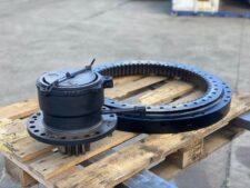 Forgatókorona és hajtómű Caterpillar 307-hoz