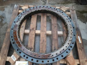 Liebherr r936 forgókoszorú kotrógéphez