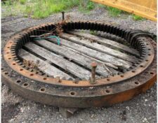 Forgókorona Caterpillar 325L kotrógéphez