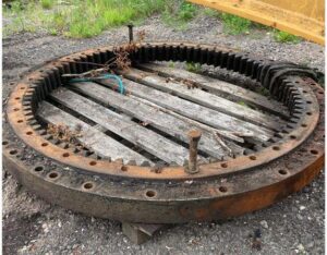 Forgókorona caterpillar 325l kotrógéphez