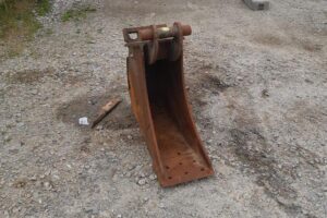 300 mm-es fém ásókanál
