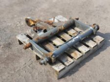 Gyorscsatlakozó Volvo L508-hoz – ipari gépalkatrész