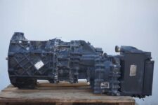 ZF 12AS2131DD automata sebességváltó teherautókhoz