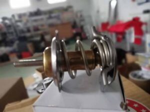 Motor termosztát deutz bf4m1013e
