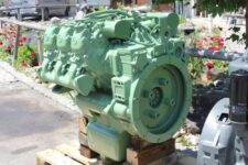 Mercedes OM421-12 motor felújítva