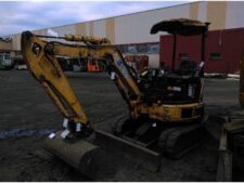 Komatsu PC26MR-3 minikotró bontott alkatrészek – elérhető pótalkatrészek