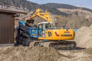 Liebherr r906 kotrógép bontott alkatrészek