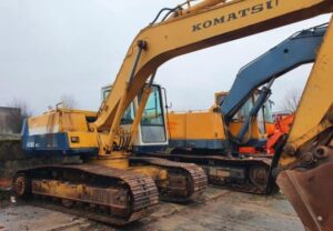Komatsu kotrógép bontott alkatrészek és elérhető komponensek