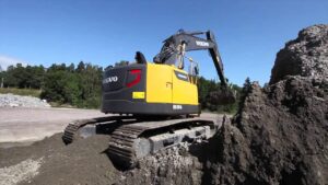 Volvo ec235dl kotrógép bontás