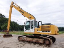 Liebherr kotrógép – bontás és alkatrészek