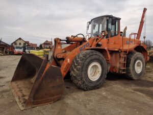 Hitachi zw270 homlokrakodó bontás – elérhető alkatrészek