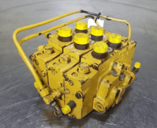 Caterpillar 924G hidraulikus elosztó