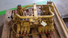 Hidraulikus elosztó Caterpillar 330 kotrógéphez