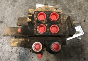 Hidraulikus elosztó caterpillar d5h buldózerhez
