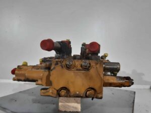 Hidraulikus elosztó caterpillar 302. 5-höz