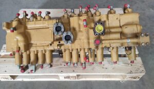 Hidraulikus elosztó caterpillar 320d kotrógéphez
