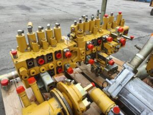 Hidraulikus elosztó caterpillar 311b kotrógéphez